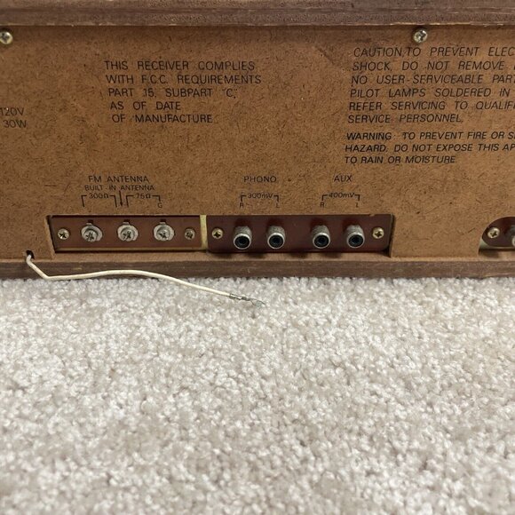 Sound Design 4469 AM FM Stereo Receiver 8 Track Recorder Lights Up Untested - Picture 9 of 10